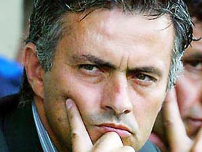 Μουρίνιο: «Μάντσεστερ και Τσέλσι θα κοντραριστούν για τον τίτλο»